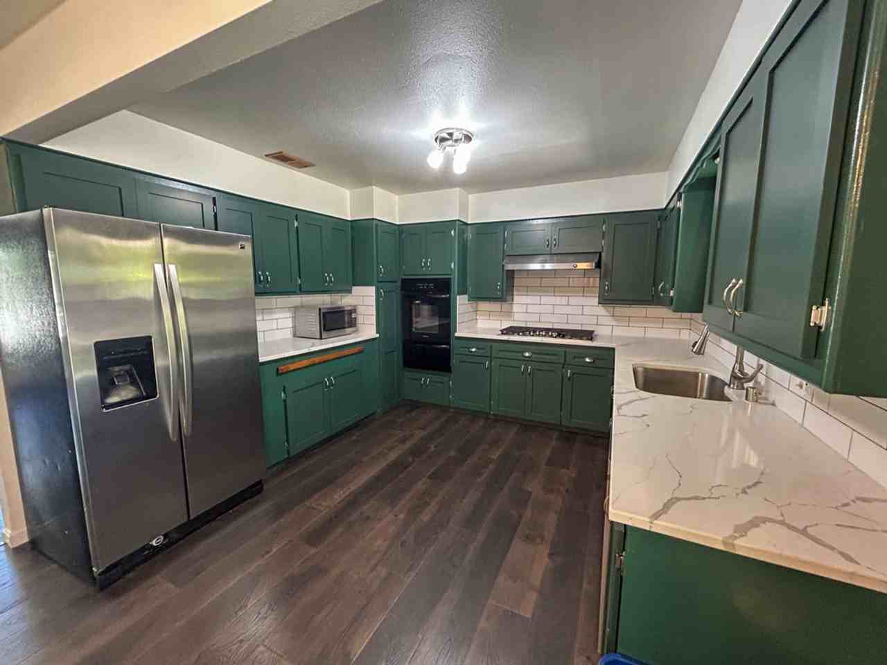 6762 Riverside Dr - Photo 2 of 23