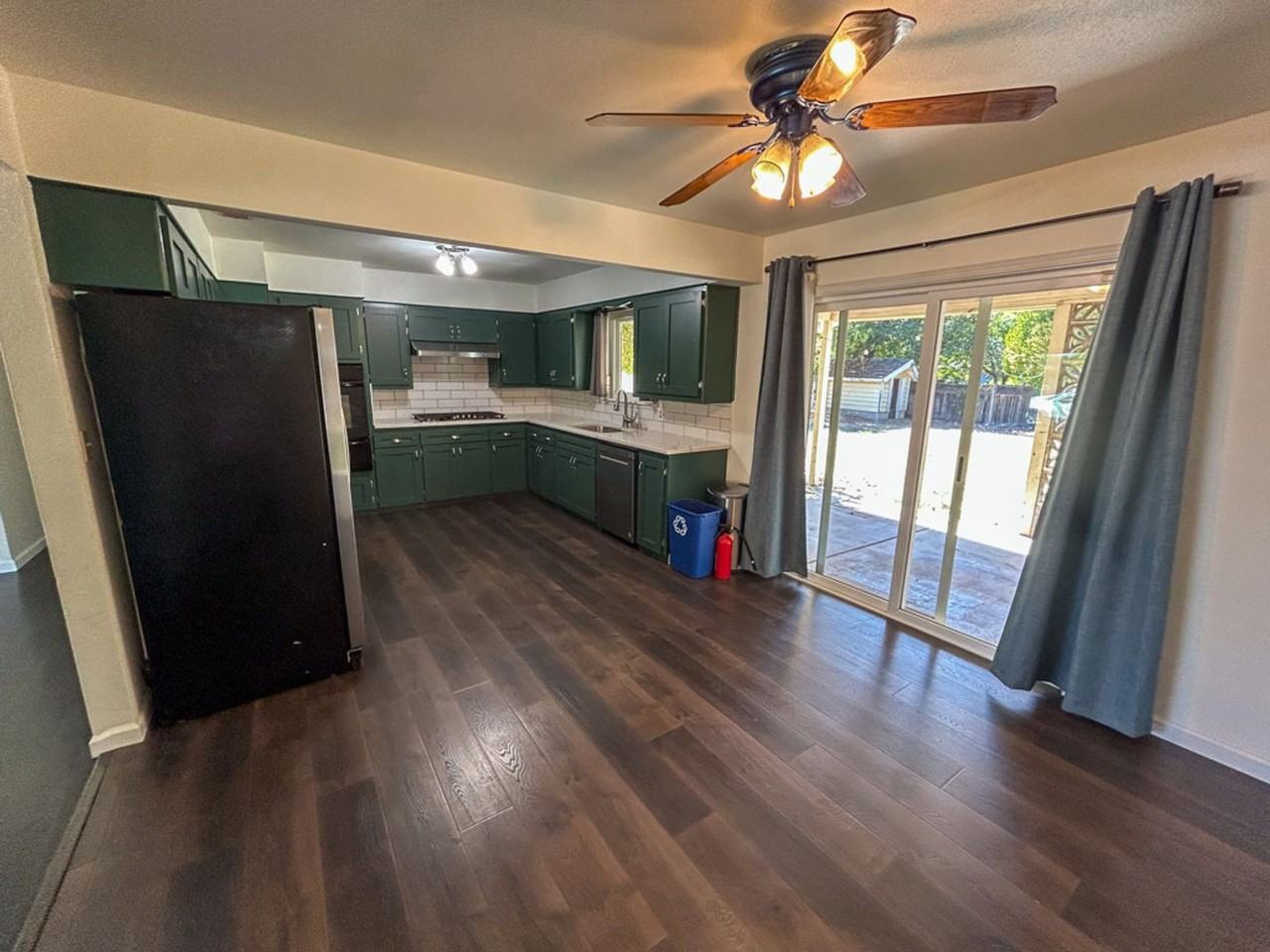 6762 Riverside Dr - Photo 4 of 23