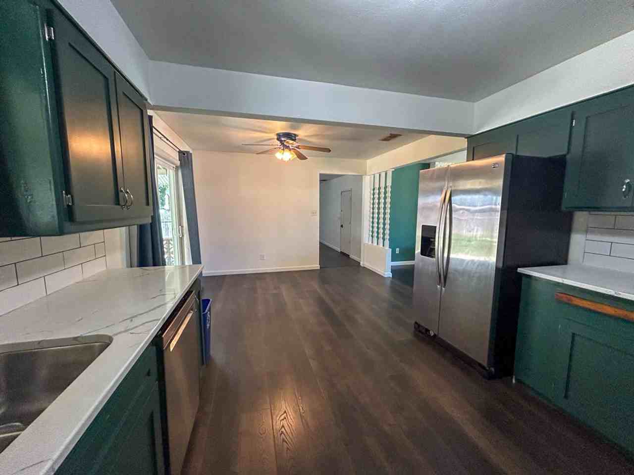6762 Riverside Dr - Photo 5 of 23