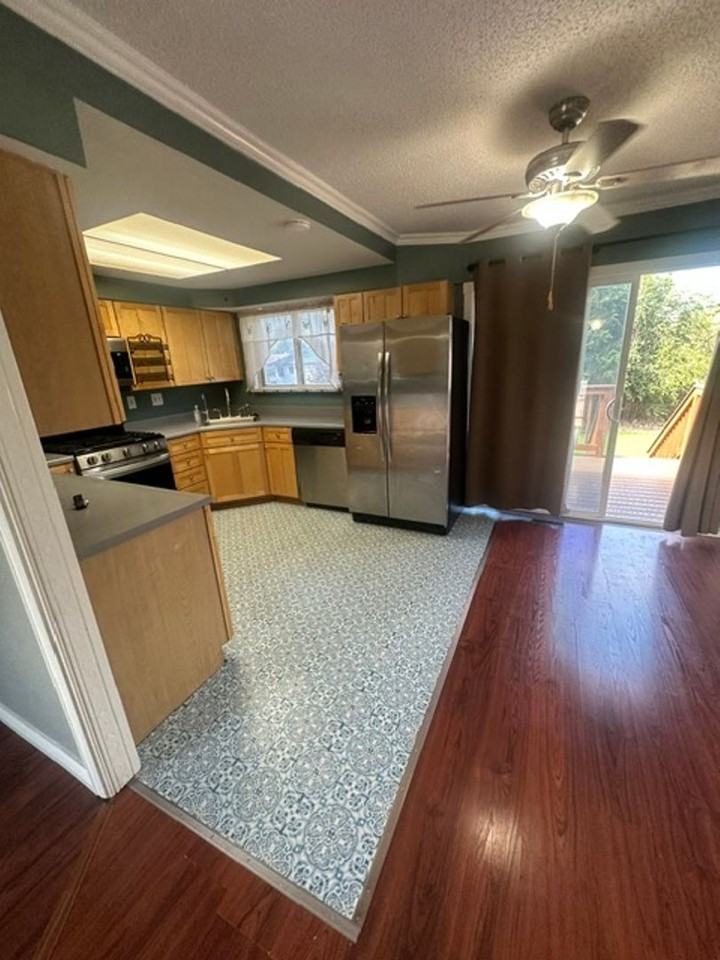 7370 Sugarloaf Ter - Photo 4 of 17