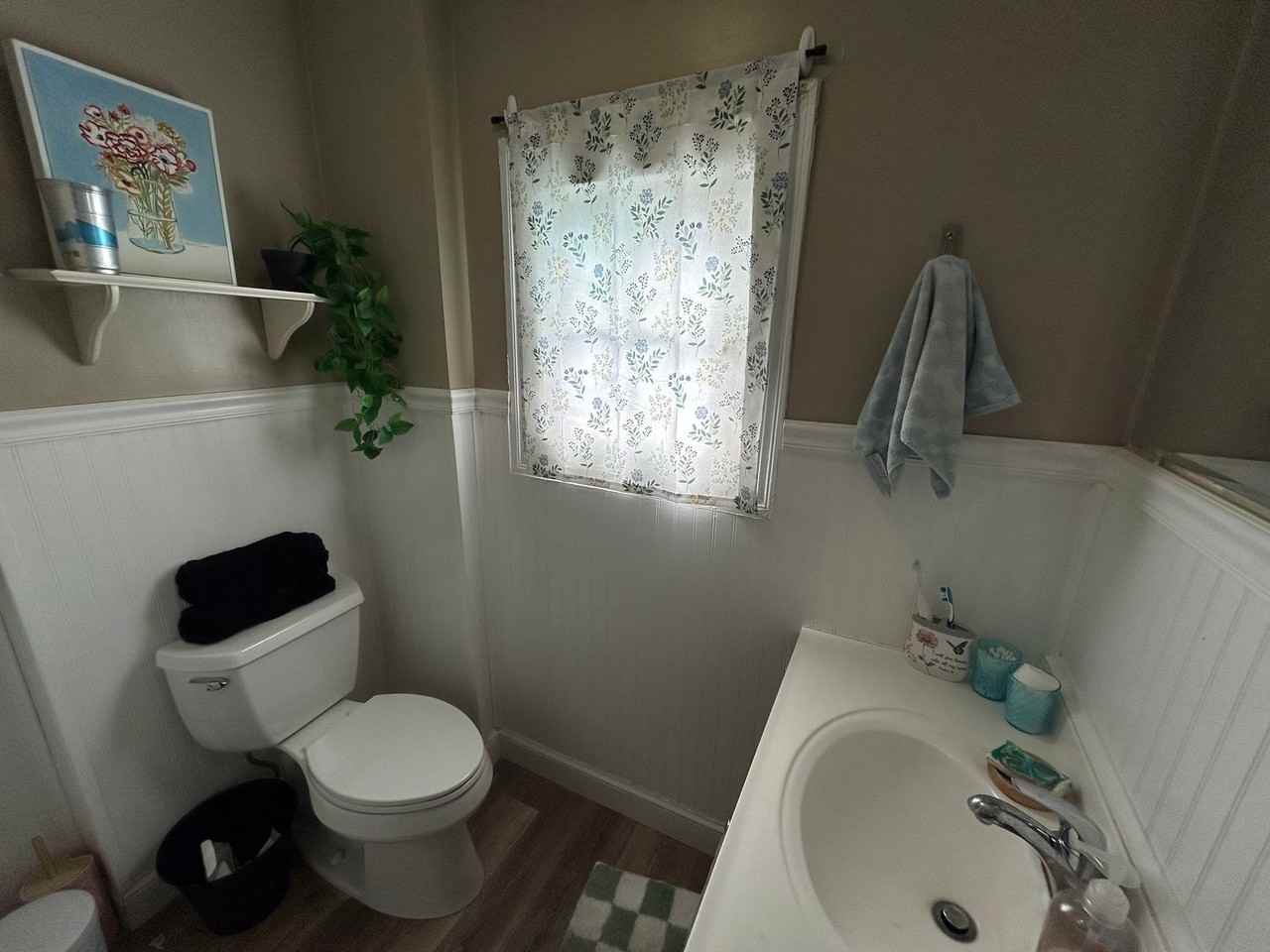 330 Oldham Ave - Photo 3 of 13