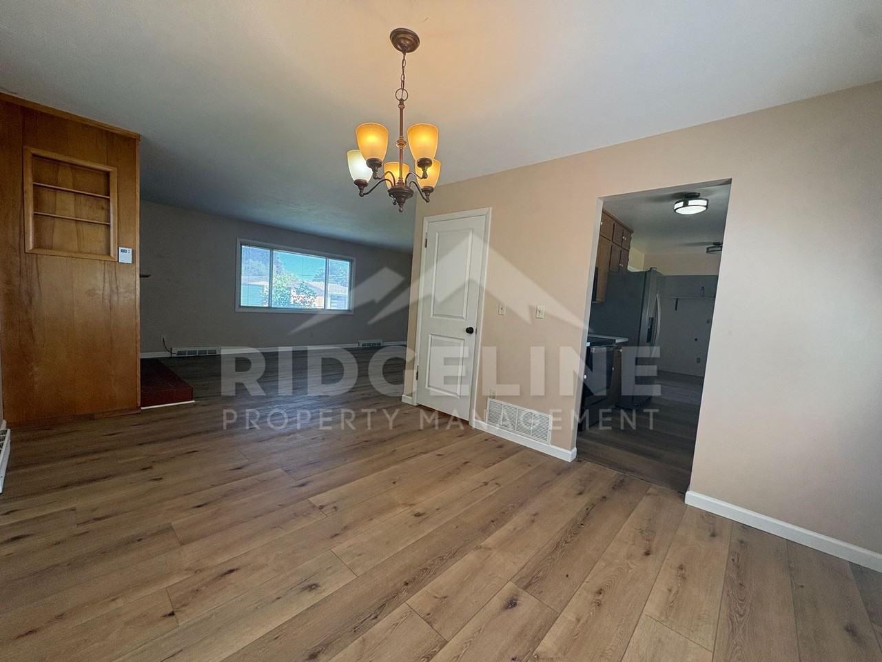 1654 Garfield St - Photo 3 of 13