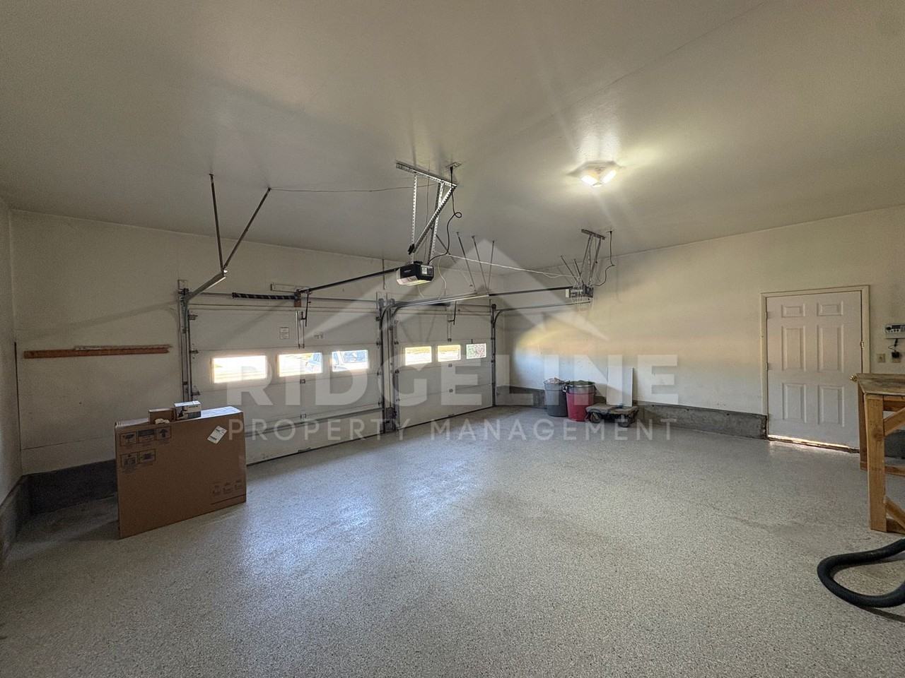 1654 Garfield St - Photo 5 of 13