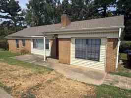 featured image of 5505 Grand Ave
