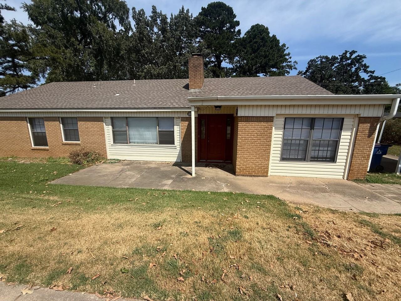 5505 Grand Ave - Photo 2 of 14