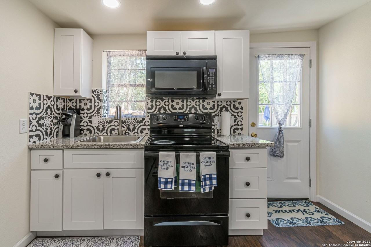 207 Hermine Blvd #2 - Photo 6 of 11