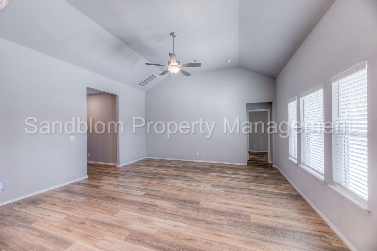13135 S 72nd East Ave - Photo 6 of 30