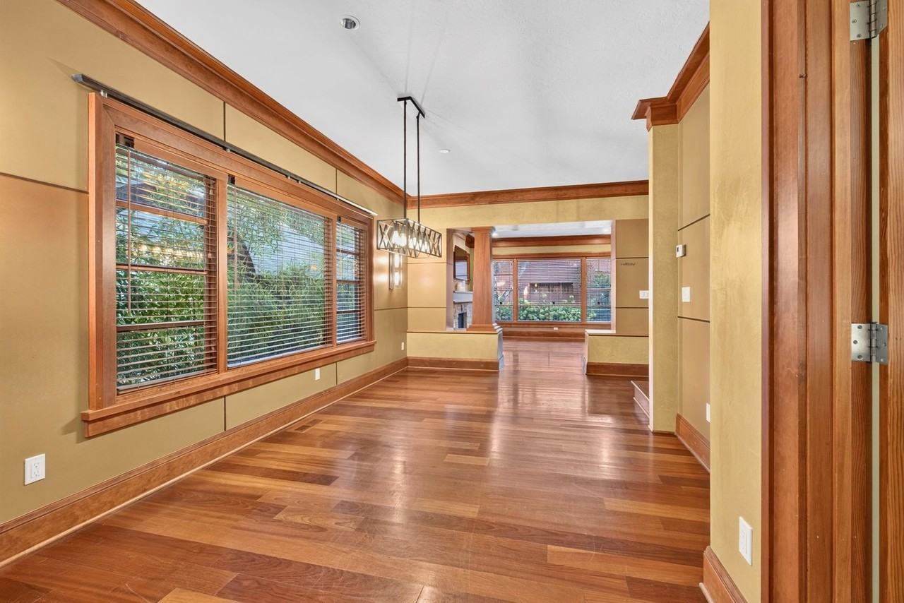 2105 N 33rd St - Photo 6 of 25