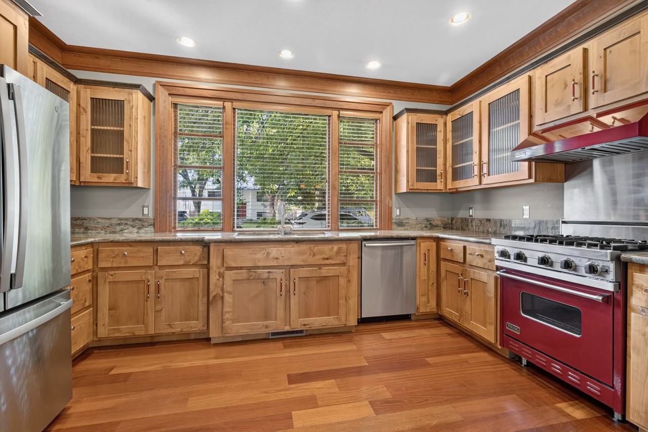 2105 N 33rd St - Photo 7 of 25