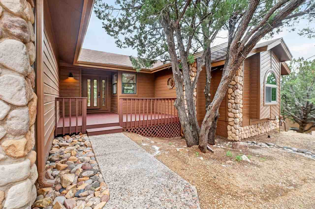 546 Deer Horn Ct - Photo 2 of 30