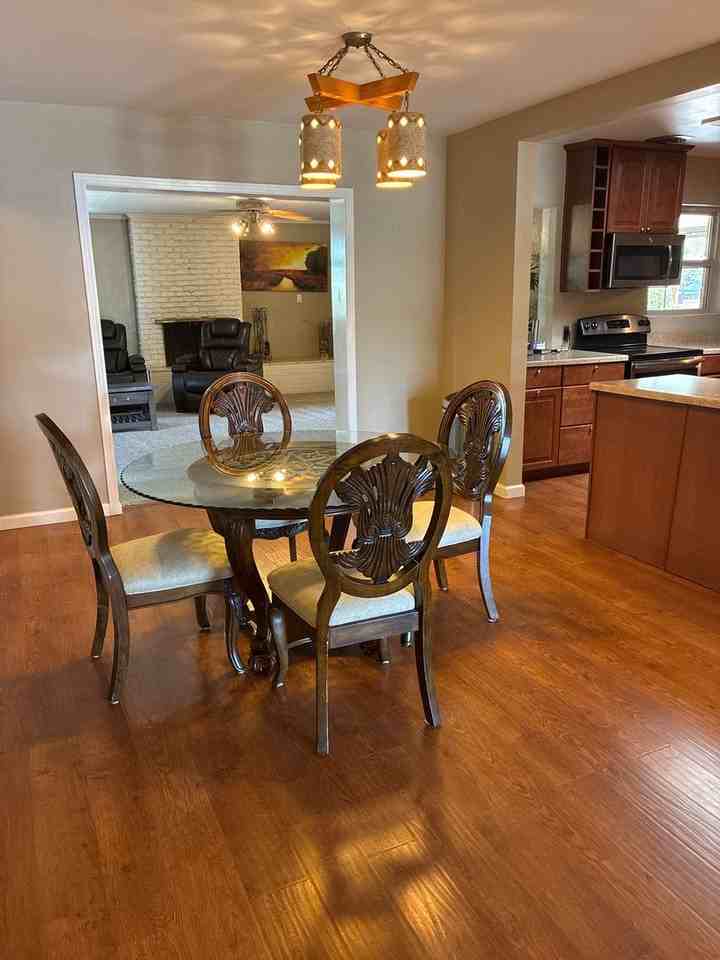 2209 Utah St Ne - Photo 5 of 30