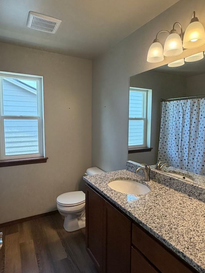 352 Hammond Ln - Photo 7 of 20