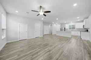 featured image of 21527 Sir Walter Ln