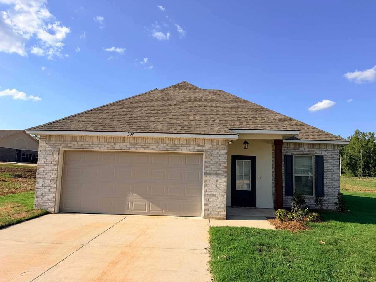 302 Babineaux Ln - Photo 2 of 32