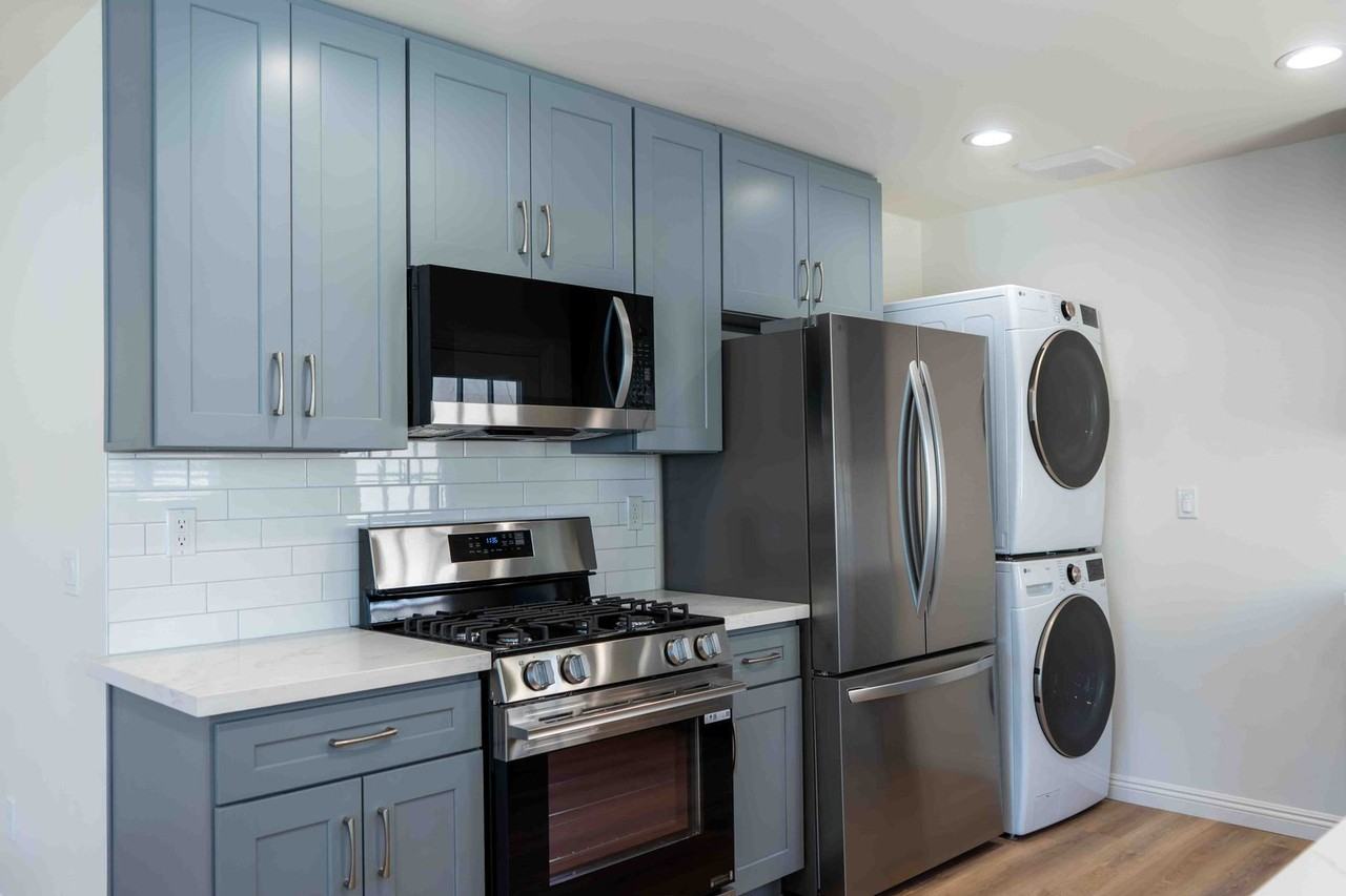 4516 W 28th St - Photo 6 of 12