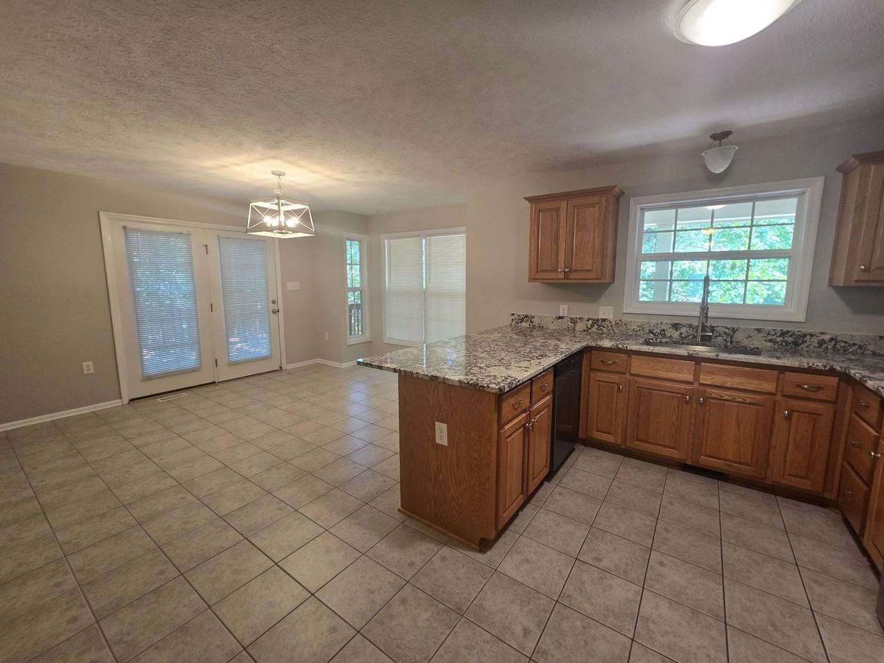 3910 Sarasota Dr - Photo 7 of 20