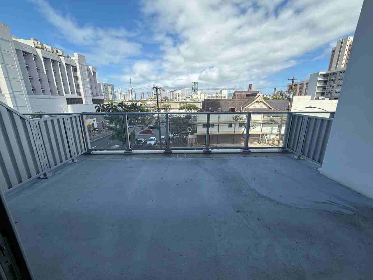 1515 Liona St #310 - Photo 7 of 11