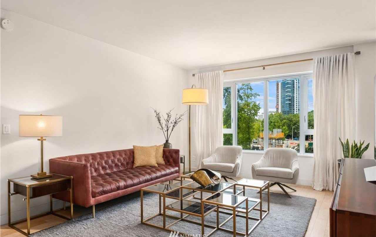 583 Battery St - Photo 2 of 13