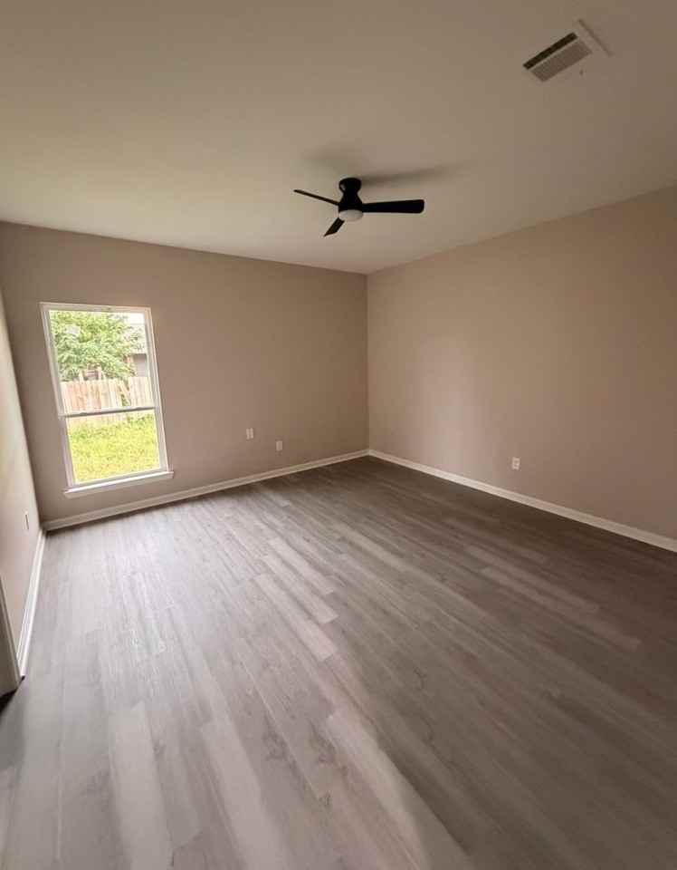 8030 8030 - 8032 Ned Ave - Photo 5 of 16