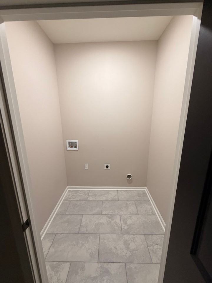 8030 8030 - 8032 Ned Ave - Photo 7 of 16