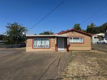632 Meadow Ave - Photo 1 of 1