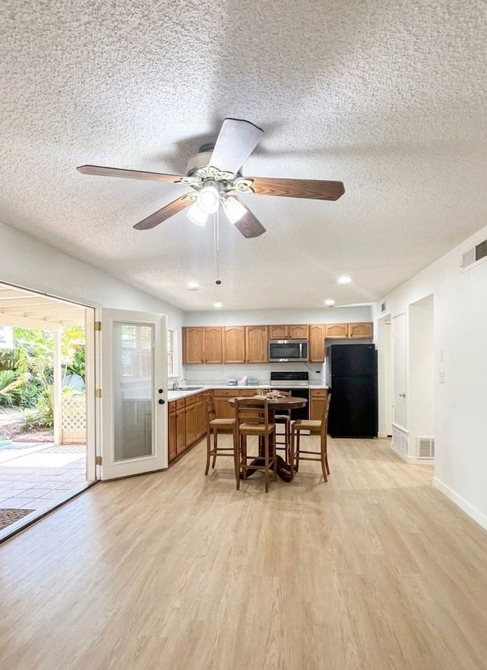 6834 Neston Dr - Photo 2 of 10