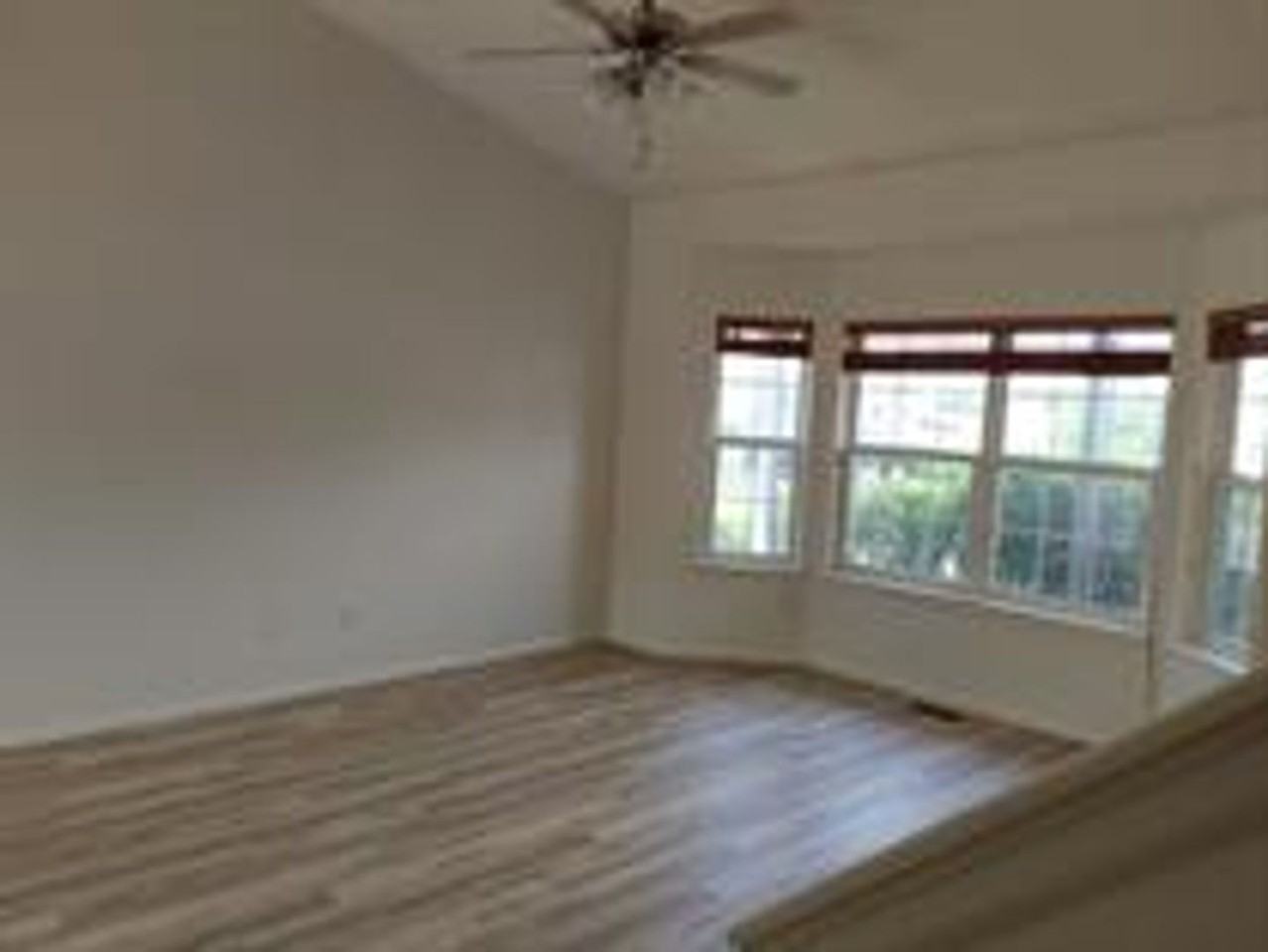3030 45th Ave - Photo 2 of 34