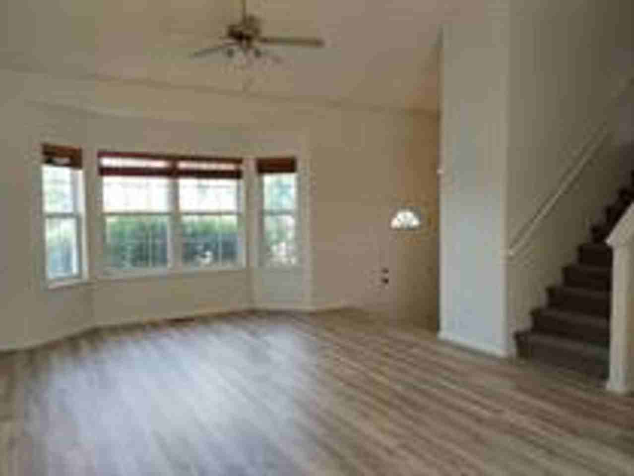 3030 45th Ave - Photo 3 of 34
