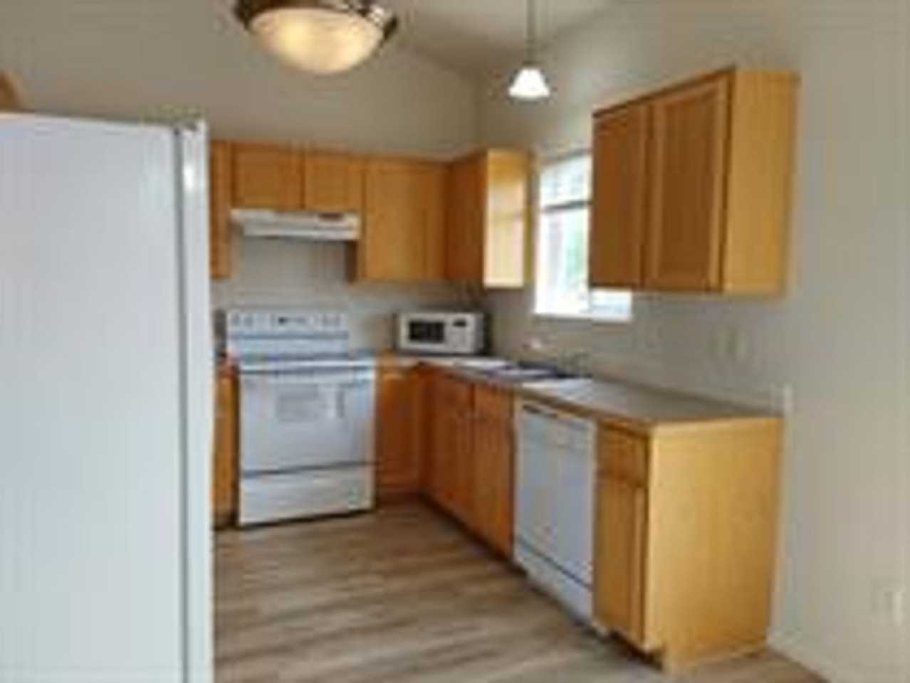 3030 45th Ave - Photo 5 of 34