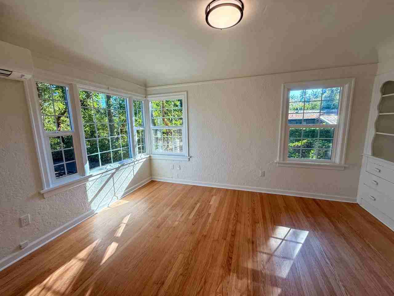 641 Nw 180th St - Photo 7 of 24