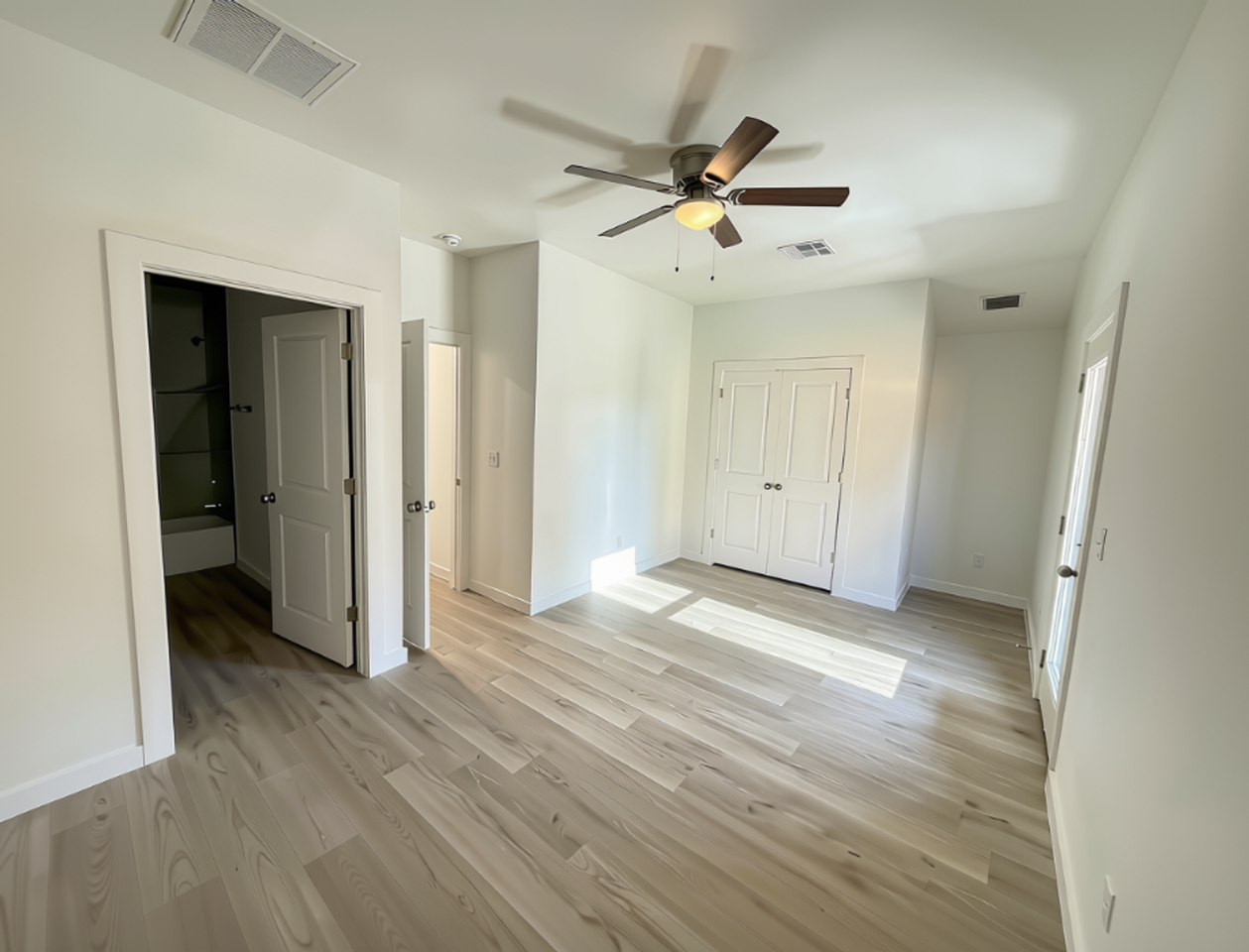 324 Nw 122nd St #2 - Photo 5 of 16