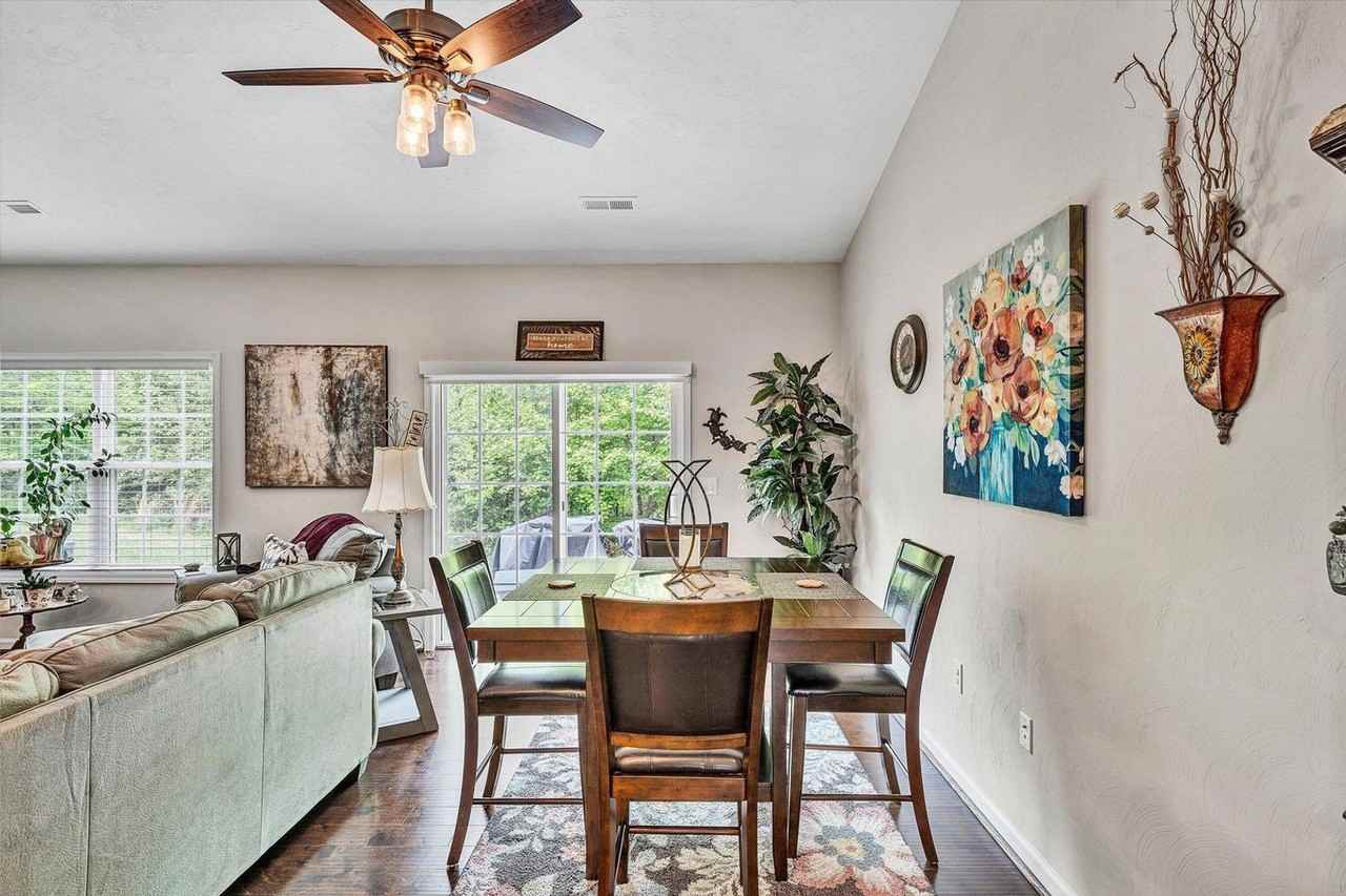22 Carrington Ct - Photo 7 of 23