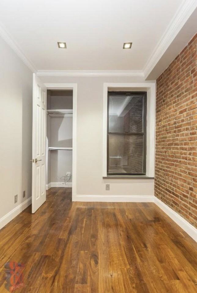 E 116th St - Photo 7 of 7