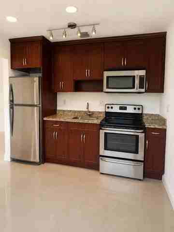 101 Southwest 3rd Avenue - Photo 2 of 8
