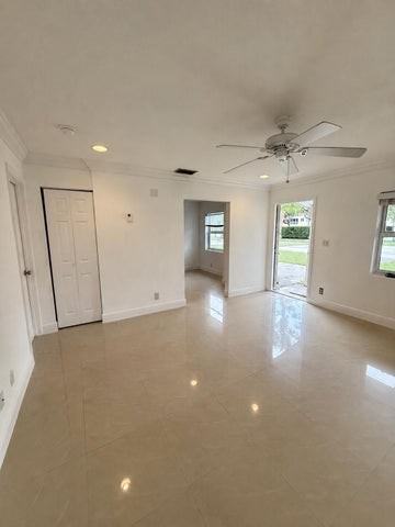 101 Southwest 3rd Avenue - Photo 6 of 8