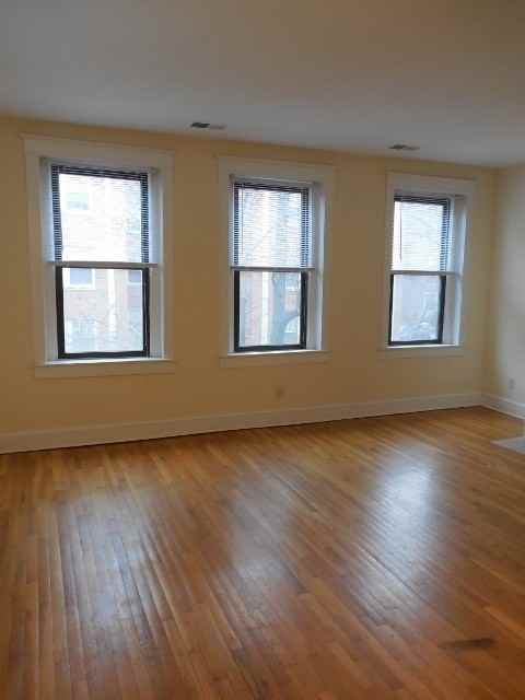 2001 Kalorama Road NW - Photo 2 of 27