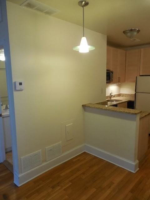 2001 Kalorama Road NW - Photo 7 of 27
