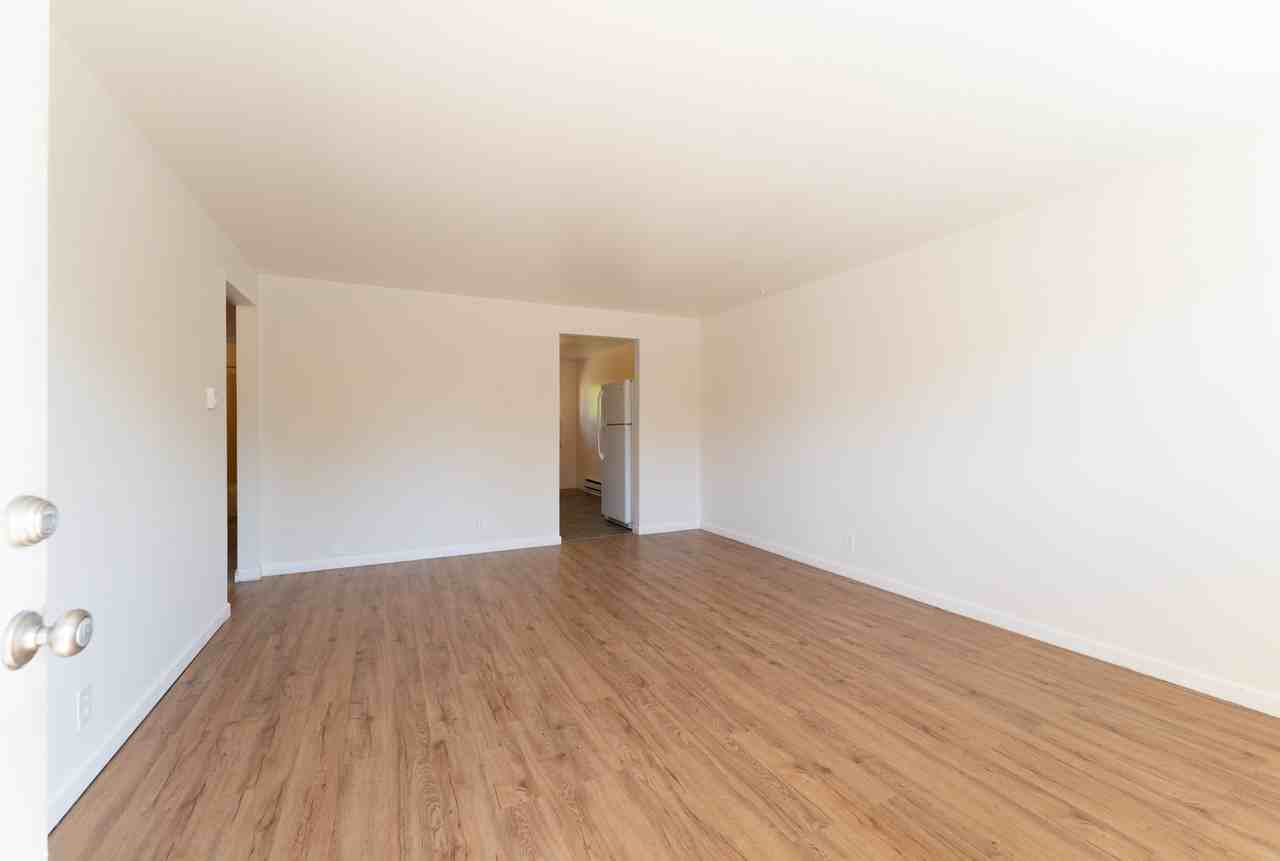 19002 108th Ave SE Unit 1 - Photo 4 of 25