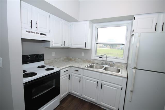 49 West 11th Street - Photo 2 of 12