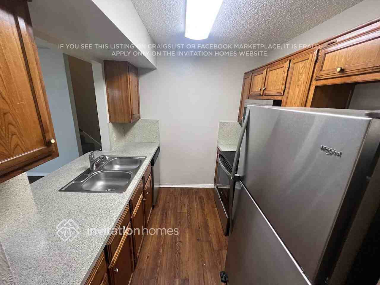 1562 Sunset Village Dr - Photo 4 of 11