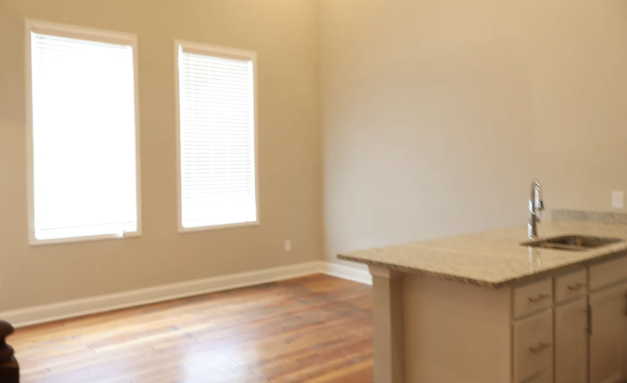 127 South Wayne Street - Photo 6 of 50