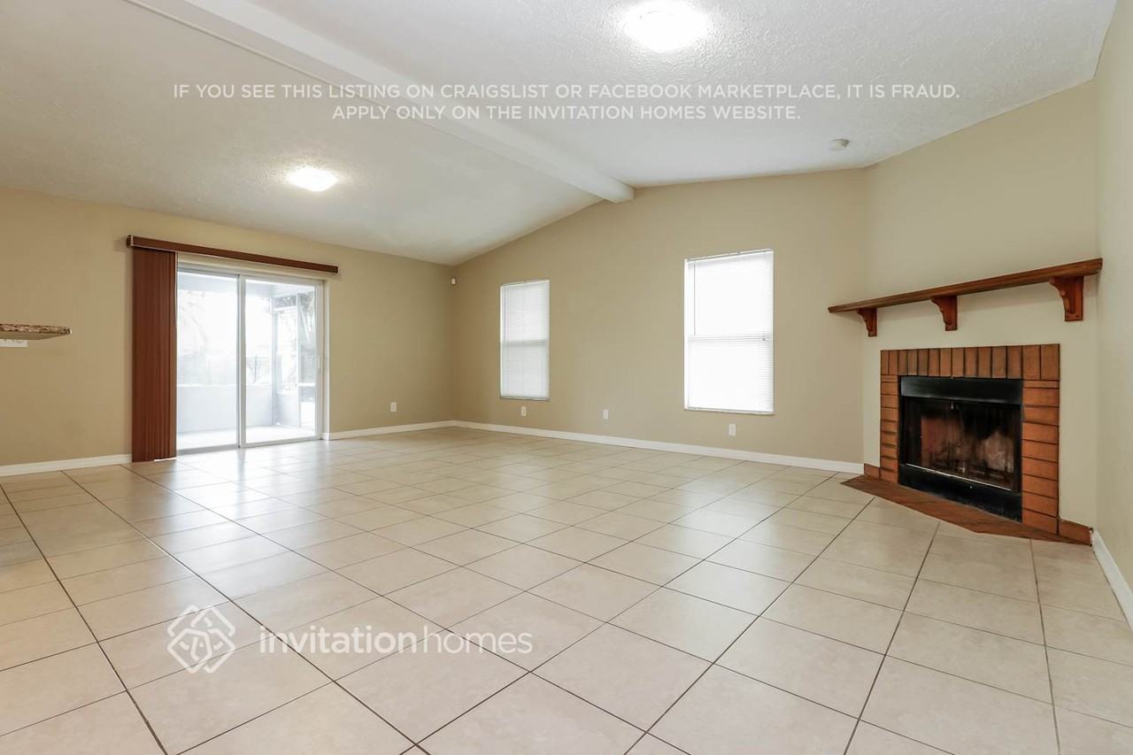 419 Sw 39th Ter - Photo 3 of 20