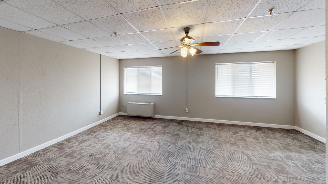 141 North Court - Photo 7 of 8