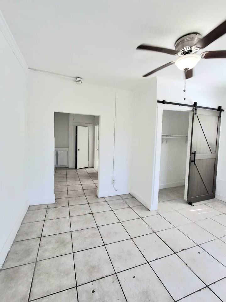 Doce Tribus LLC - Photo 6 of 11
