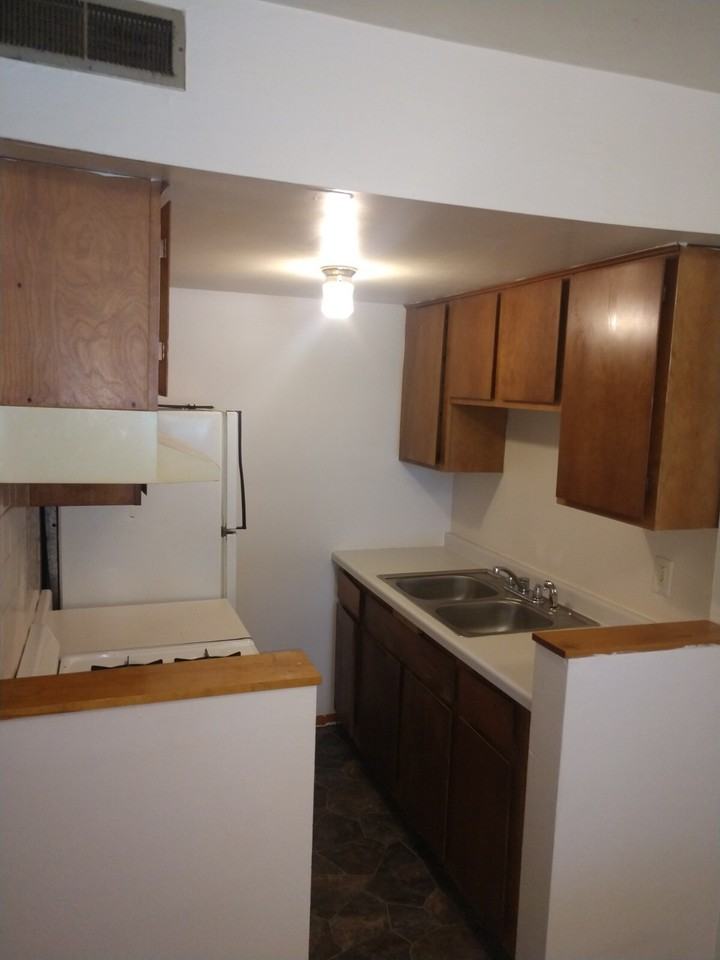 403 Ellen Ave. - Photo 6 of 13