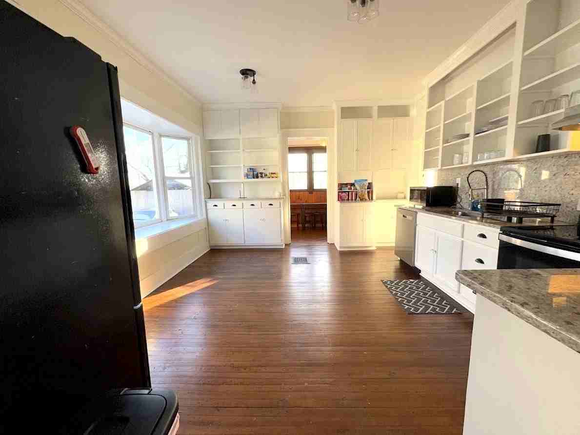 1233 East Center Street - Photo 2 of 21