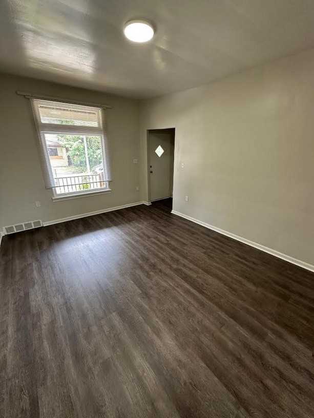 519 Marwood Avenue - Photo 4 of 11