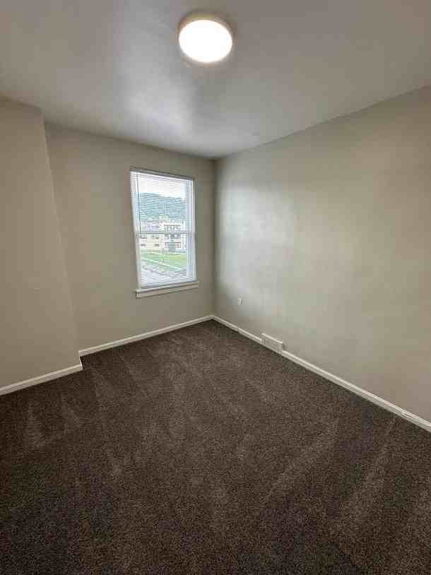 519 Marwood Avenue - Photo 6 of 11