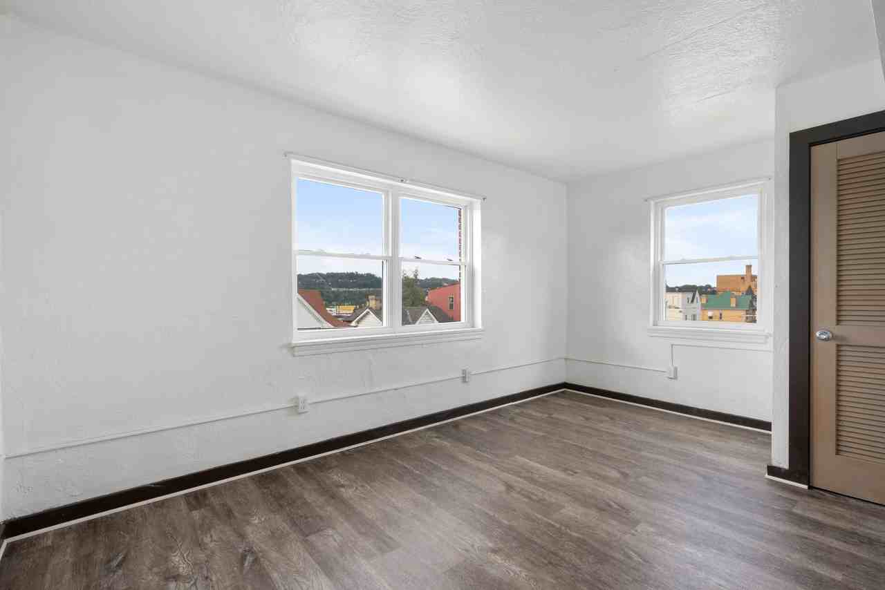 142 - 144 West 9th Avenue - Photo 6 of 14