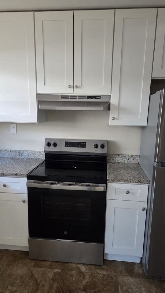 2040 West Church Street - Photo 3 of 11